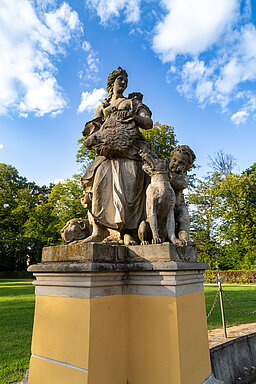 Statue im Park Barockschloss Neschwitz